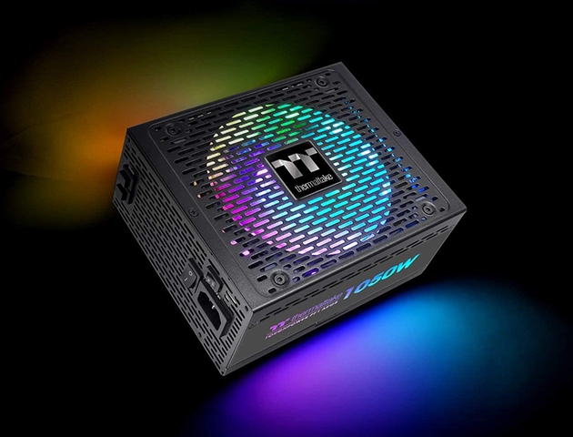 Thermaltake Toughpower PF1 ARGB 1050W - Image 2